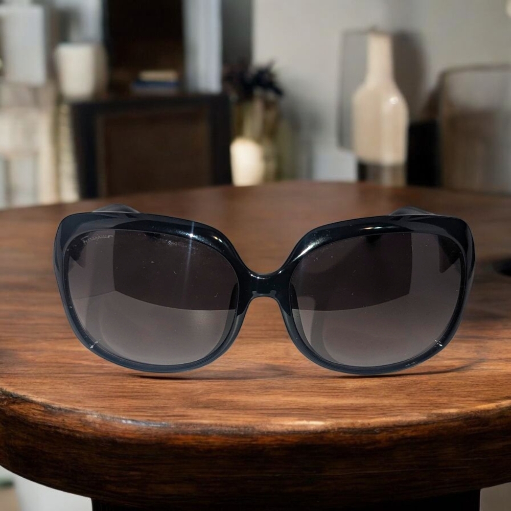 Salvatore Ferragamo Black Sunglasses - Picture 2 of 8